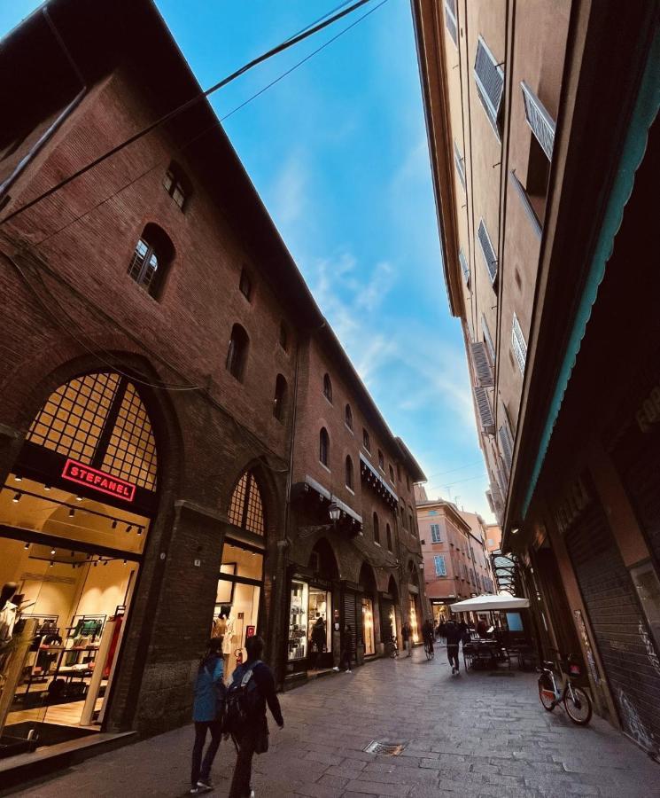 Lovely 1 Bedroom Apartment Nearby Piazza Maggiore Bologna Exteriör bild